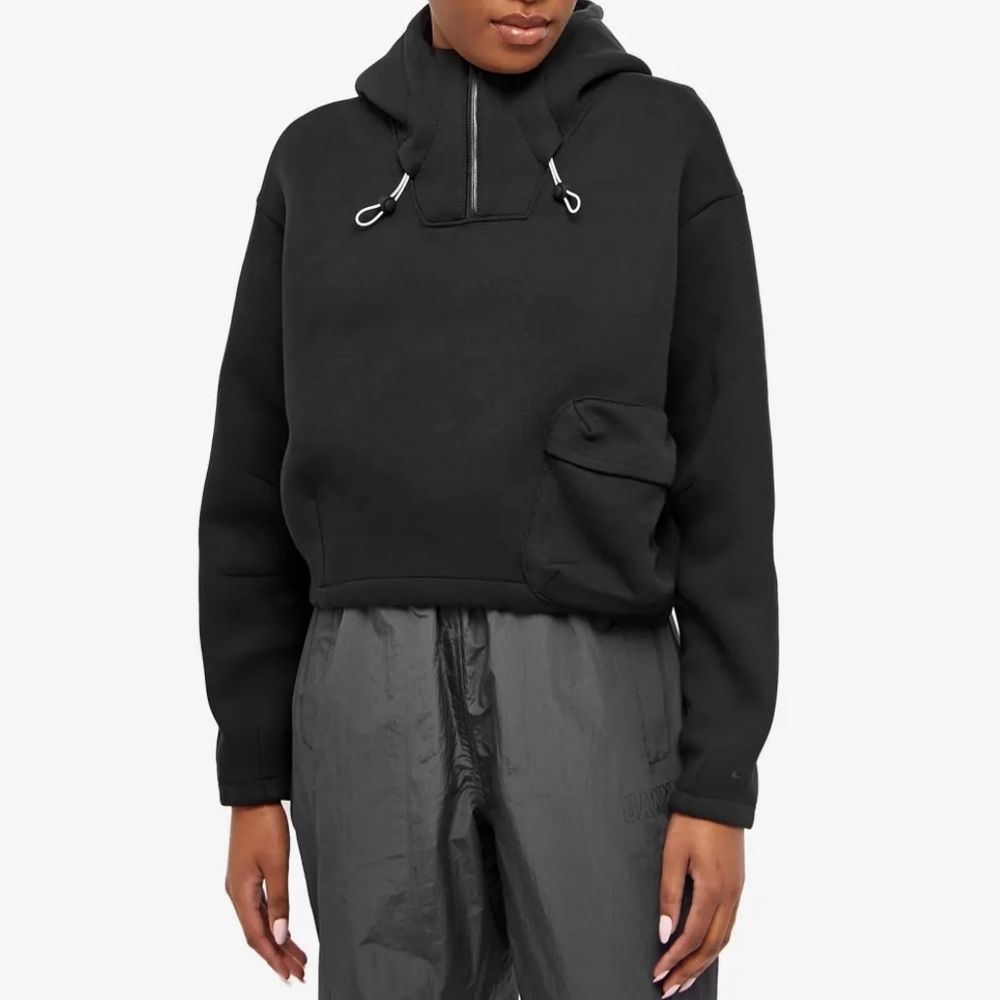 Nike Black Heat-Regulating Hoodie Sweatshirt